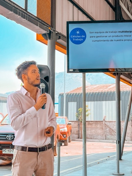 Presentación a equipos de trabajo